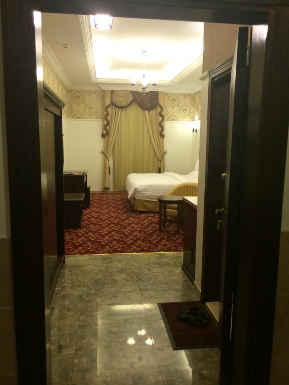 Al Denny Aparthotel Dschidda Zimmer foto